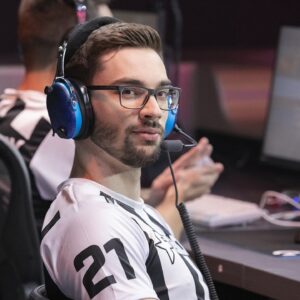Poko looks toward the camera during as he gets ready to play a live game in the Overwatch League